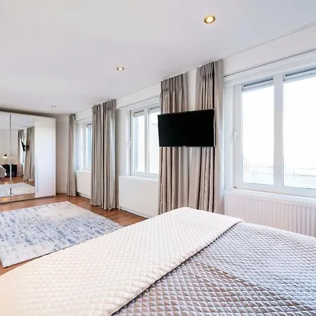 Apartment Arcore Premium Golden Square