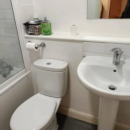 Affordable Double In Near Elephant And Castle Station Guest house London