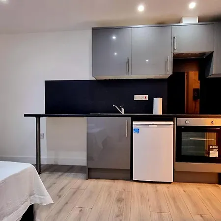 Brand New Collection Of Close To Tube Station London