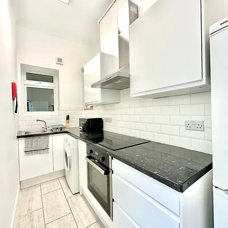 The Euston Guest House-64 Apartment