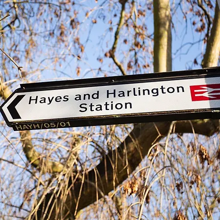 Luxury Heathrow 2 Bedroom New Build * Hayes (Greater London)