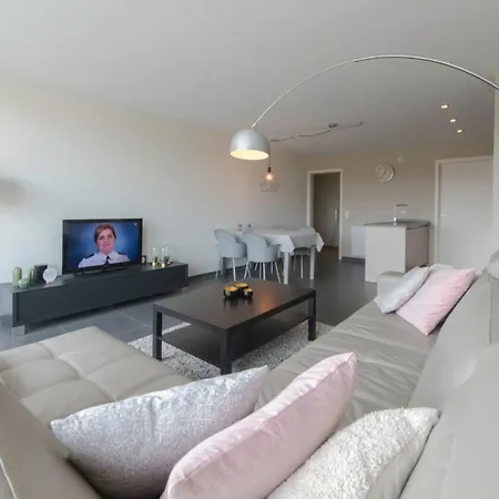 Elite Majesty Apartment London