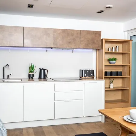 Luxury 2bed:prime Location, Min 2 Main Attractions *