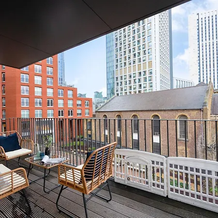 Luxury 2bed:prime Location, Min 2 Main Attractions Apartment London