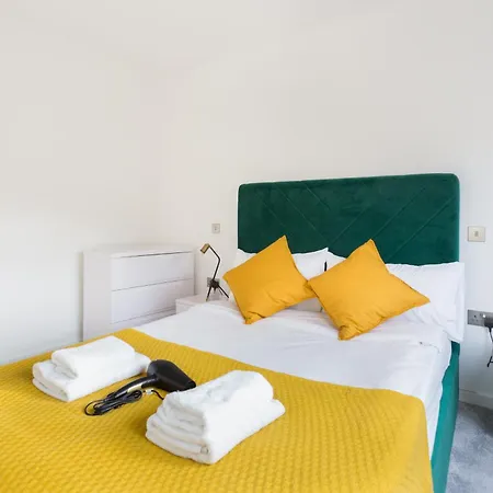 The Vale - Luxury Apartment