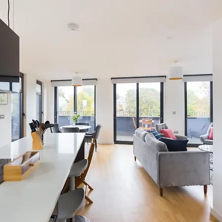 The Vale - Luxury London