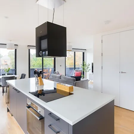 The Vale - Luxury Apartment