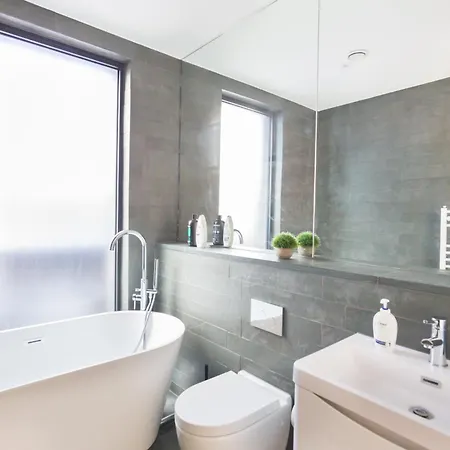 The Vale - Luxury London