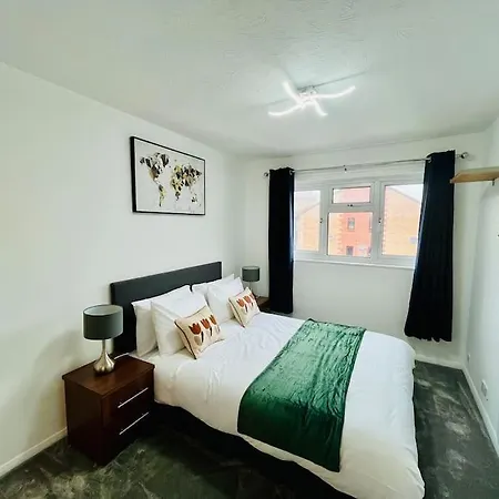 Stylish Two Bedroom Flat Colindale, Nw9 Close To Station Apartment *