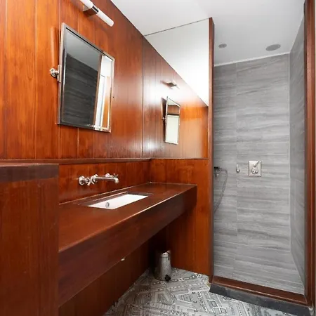 Apartment Urban Bourbon At Notting Hill *