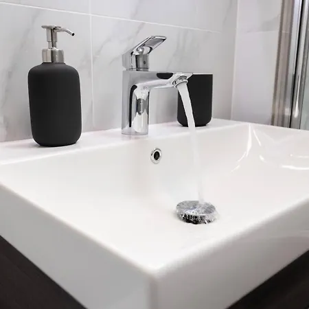 Aparthotel D & D Luxury Stanmore (Greater London)