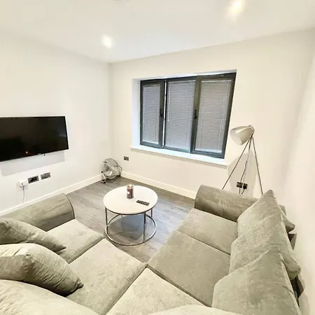D & D Luxury Stanmore (Greater London)