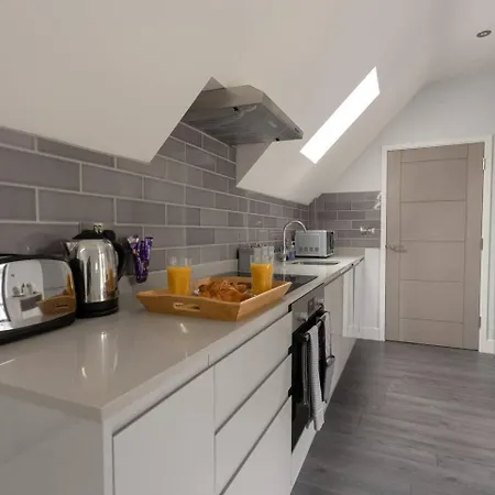 D & D Luxury Stanmore (Greater London)