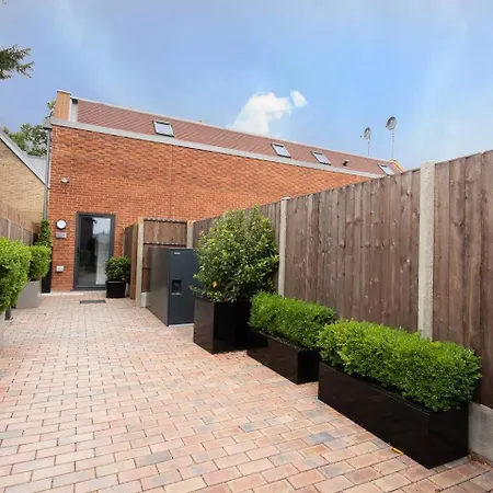 Aparthotel D & D Luxury Stanmore (Greater London)