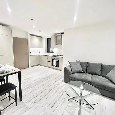 Aparthotel Queens Luxury Wembley Stadium -
