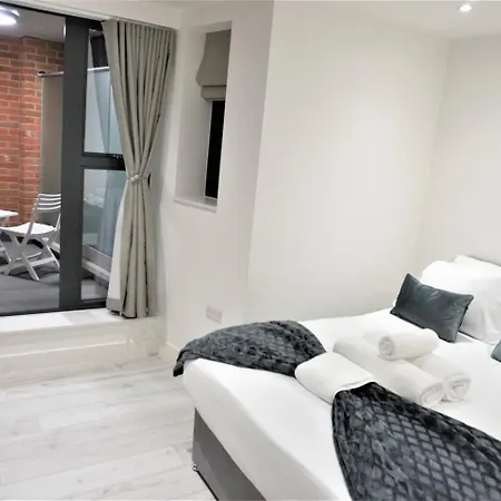 Queens Luxury Wembley Stadium - Aparthotel London