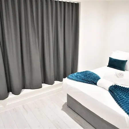 Aparthotel Queens Luxury Wembley Stadium - London