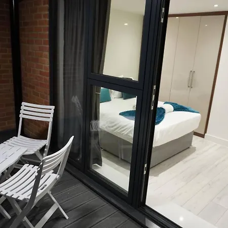 Queens Luxury Wembley Stadium - London