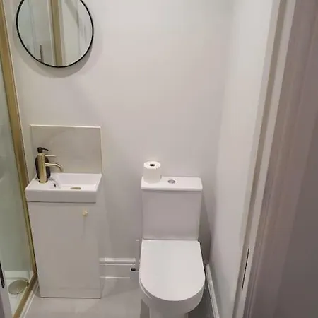 Beautiful New Built 2 Bedroom