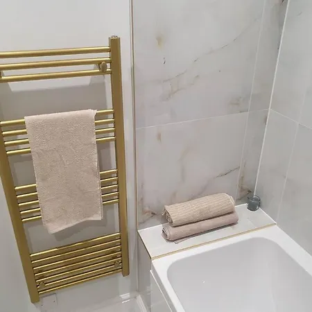 Apartment Beautiful New Built 2 Bedroom