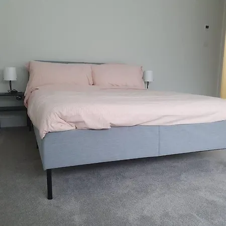 Apartment Beautiful New Built 2 Bedroom *