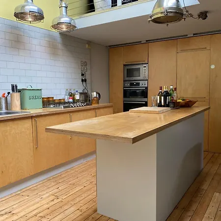 Apartment Lofts On The Park London