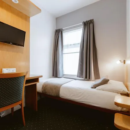Hotel Star 3*
