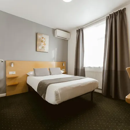 Star Hotel 3*