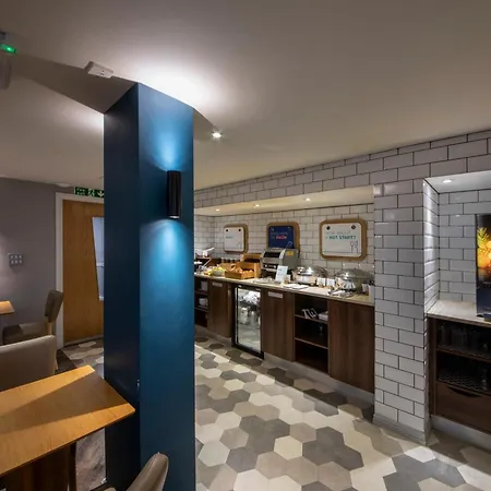 Express Victoria By Ihg London