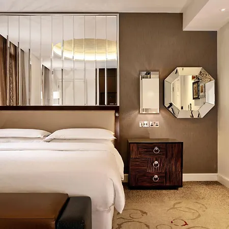 Sheraton Grand Park Lane Hotel