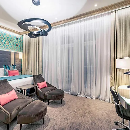Mercure Hyde Park 4*