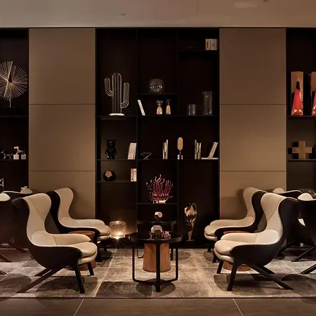 Park Plaza Riverbank 4*