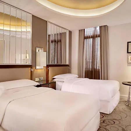 Sheraton Grand Park Lane 5*