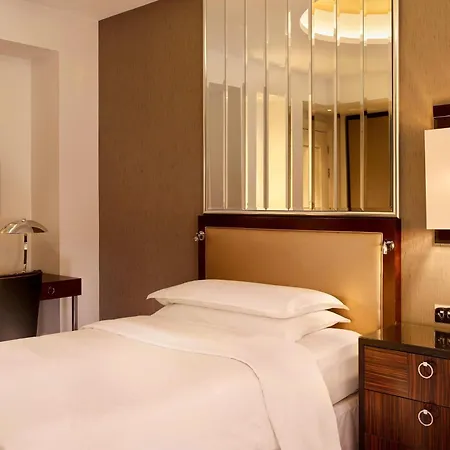 Sheraton Grand Park Lane