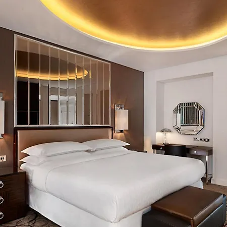 Sheraton Grand Park Lane Hotel