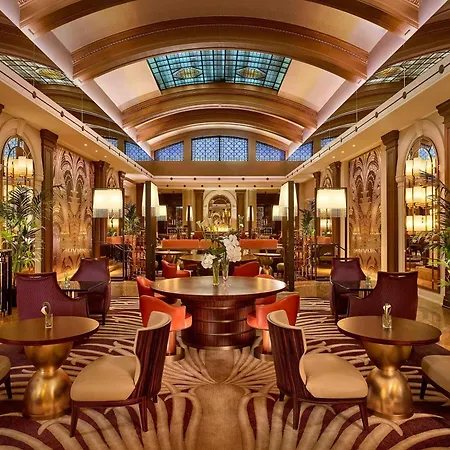 Sheraton Grand Park Lane 5* Londýn