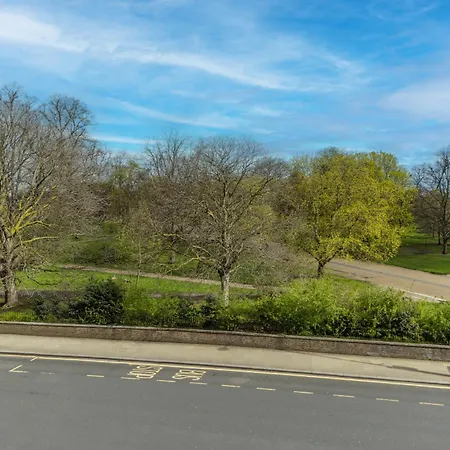 60 Hyde Park Gate