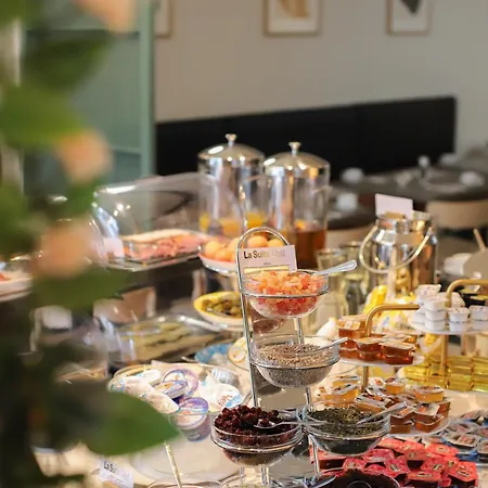 Hotell La West - Hyde Park