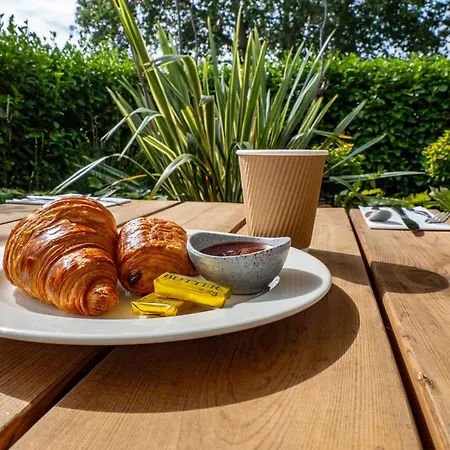 Doubletree By Hilton - Hyde Park Hotel