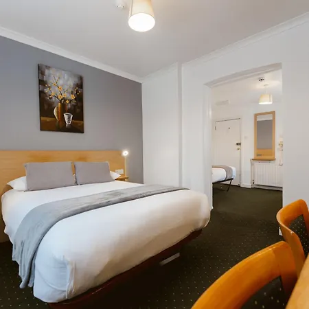 Star Hotel 3*