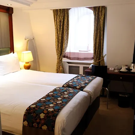 Dreamtel Kensington Hotel