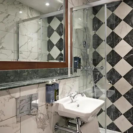 The Portico - Fka Hanover Victoria 4*