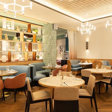 Hotel Doubletree By Hilton Victoria 4*