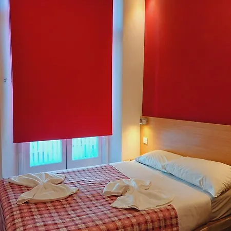 Gæstehus Carlton 2*