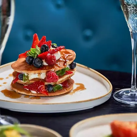 The Clermont London, Victoria London