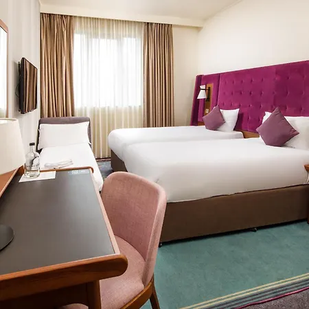 Mercure Bridge 4*