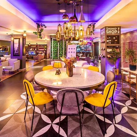 Mercure Bridge 4*