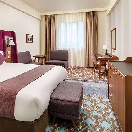 Mercure Bridge 4*