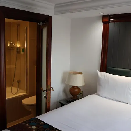 Hotel Dreamtel Kensington 3*