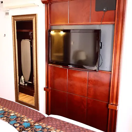 Dreamtel Kensington Hotel